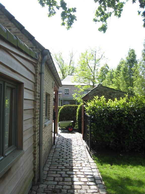 Отель Under Oaks Westmalle Экстерьер фото