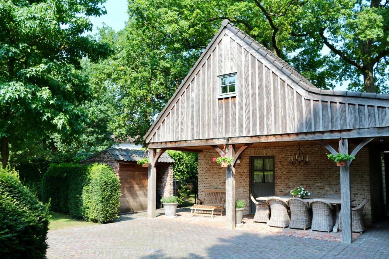 Отель Under Oaks Westmalle Экстерьер фото